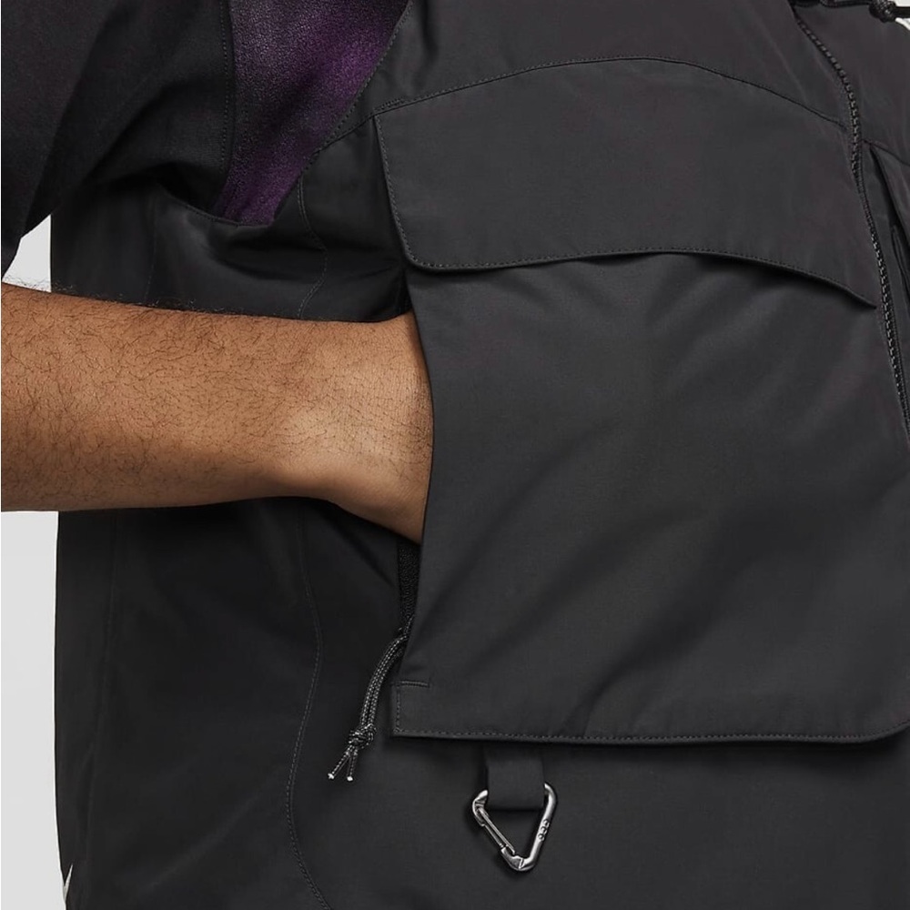 Nike ACG MED Skull Peak Reversible Vest Black Purple - Picture 5 of 16